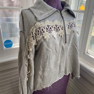 Grey lace Free People sweatshirt w/ half zip. Size XS  extra small turtleneck